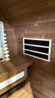 FassSauna mit Infrarot-Strahlern im aufgebauten Zustand ab Ausstellung